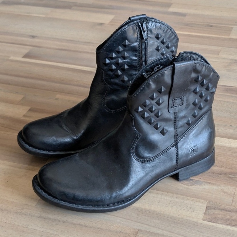 BORN Jin Black Leather Studded Western Ankle Boots Side Zip Booties Size 7
